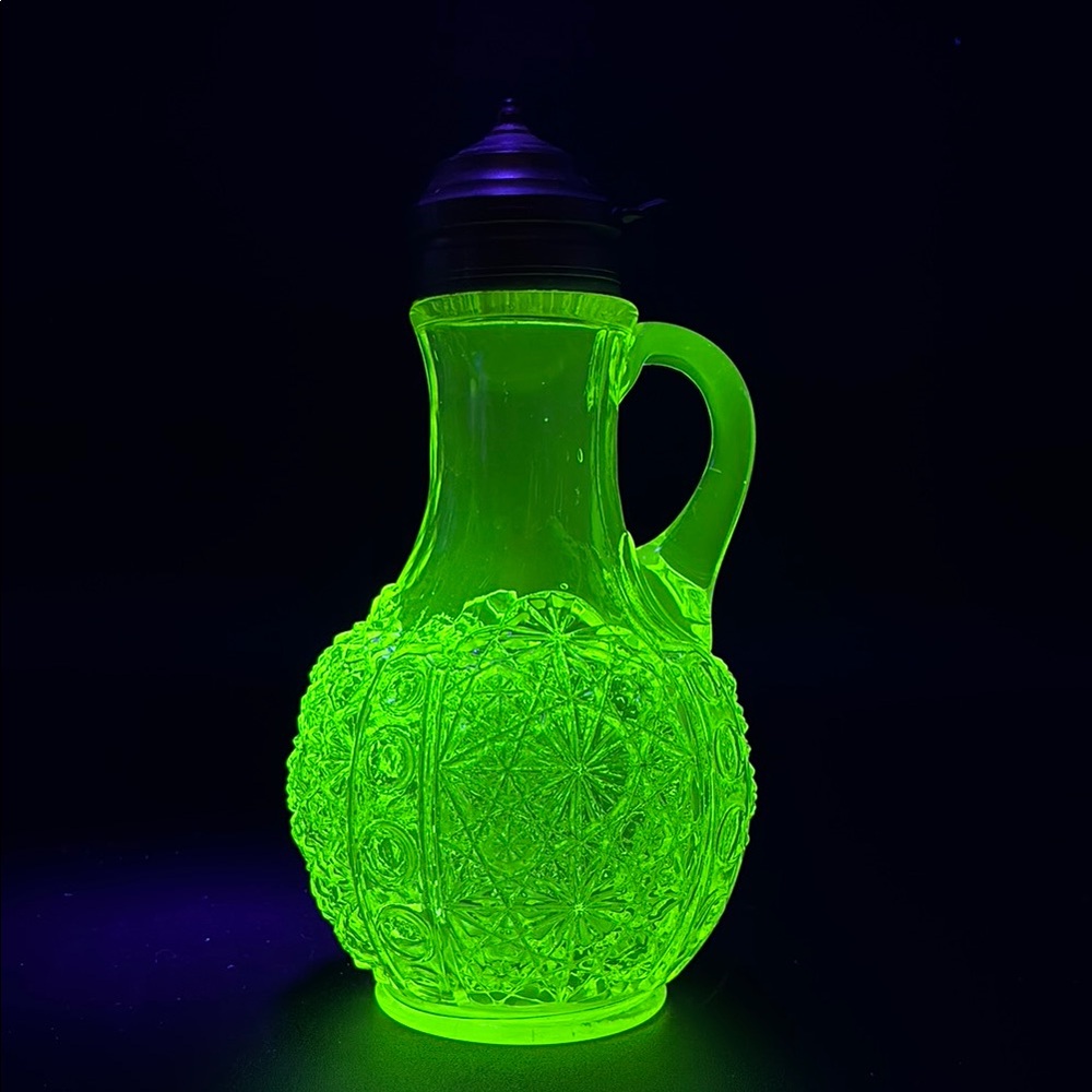 EAPG Antique Uranium Adams & Company Molasses Can Circa 1886